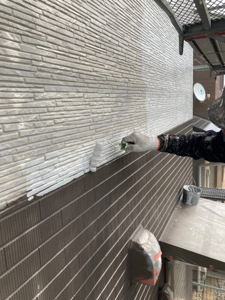 佐賀県鳥栖市 T様邸【住宅塗装】作業工程:外壁中塗り 写真10