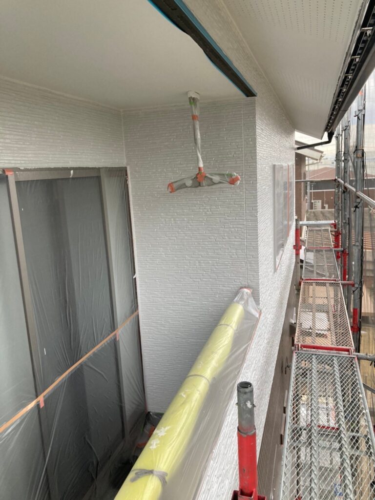佐賀県鳥栖市 T様邸【住宅塗装】作業工程:外壁中塗り 写真11