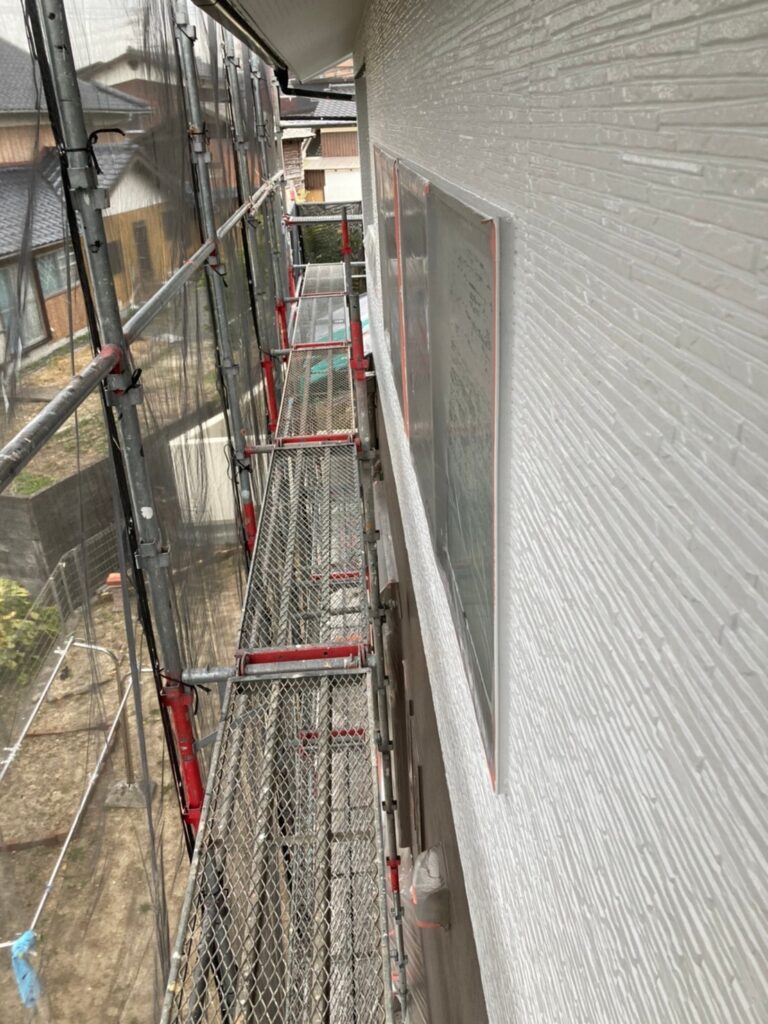 佐賀県鳥栖市 T様邸【住宅塗装】作業工程:外壁中塗り 写真12