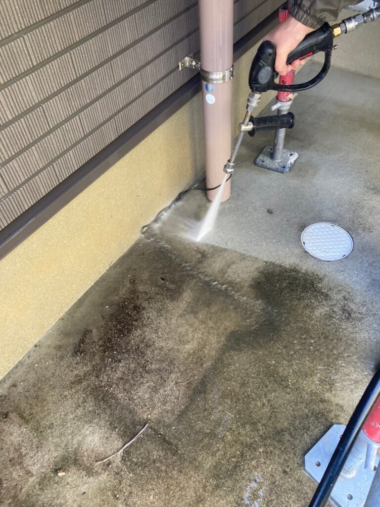 佐賀県鳥栖市 T様邸【住宅塗装】作業工程:高圧洗浄 写真13