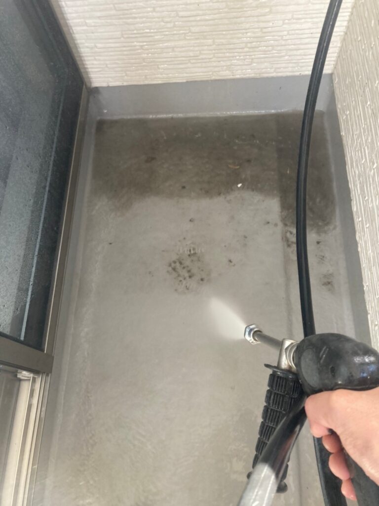 佐賀県鳥栖市 T様邸【住宅塗装】作業工程:高圧洗浄 写真9