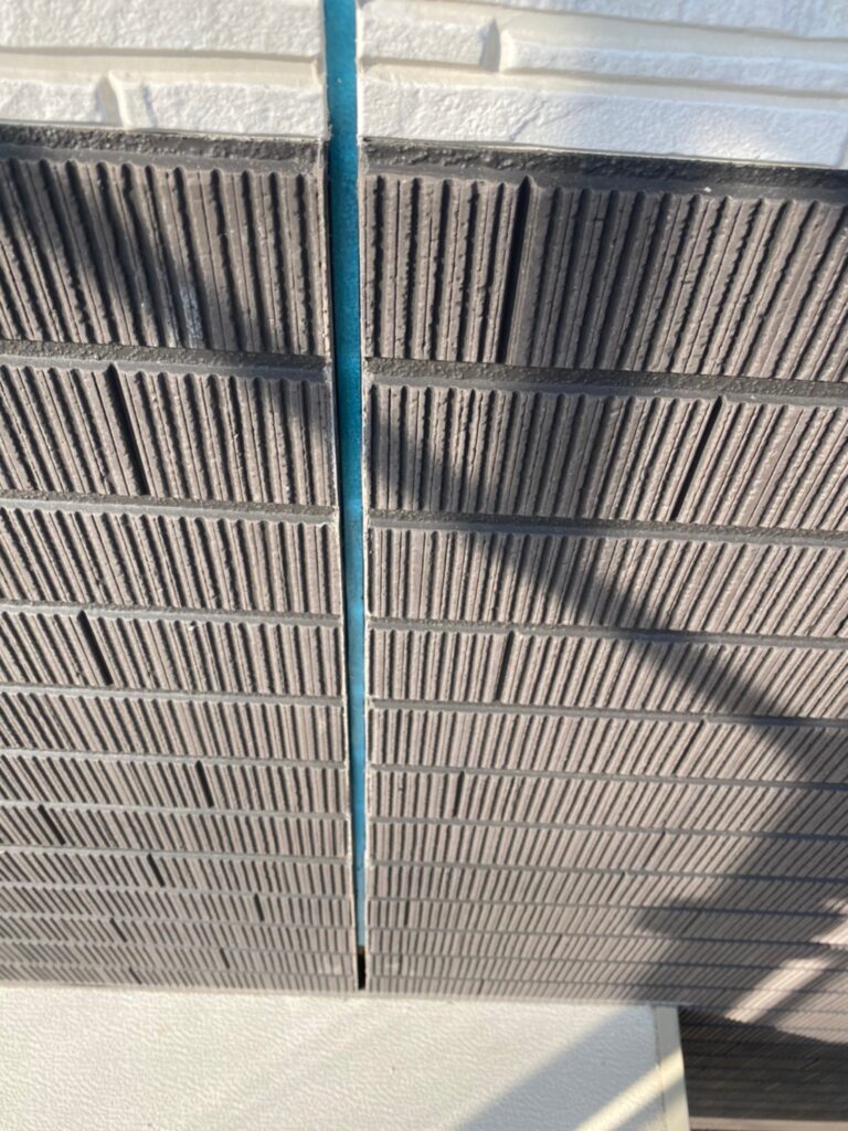 佐賀県鳥栖市 T様邸【住宅塗装】作業工程:旧コーキング撤去 写真14