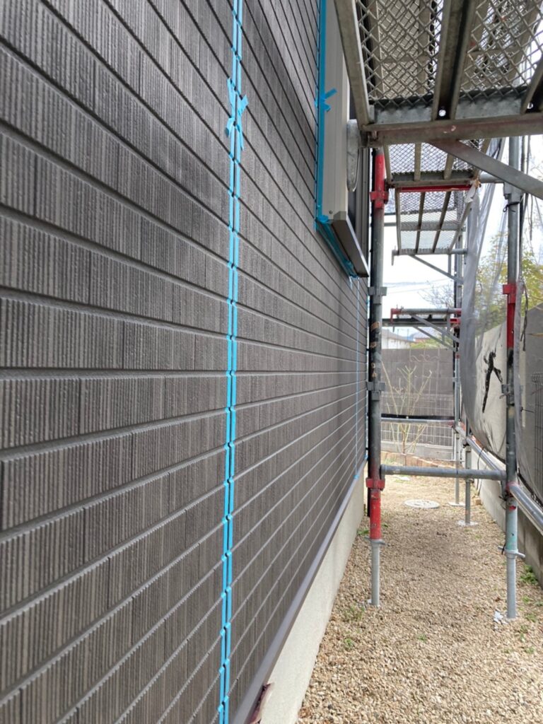 佐賀県鳥栖市 T様邸【住宅塗装】作業工程:コーキング養生 写真12