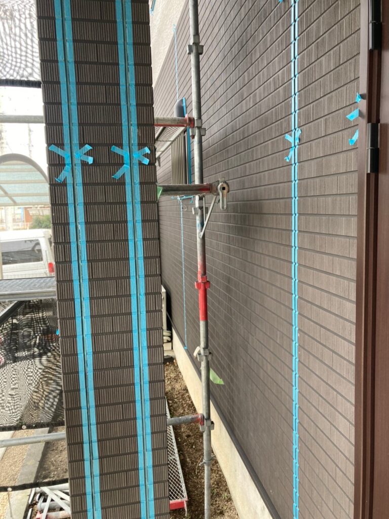 佐賀県鳥栖市 T様邸【住宅塗装】作業工程:コーキング養生 写真14