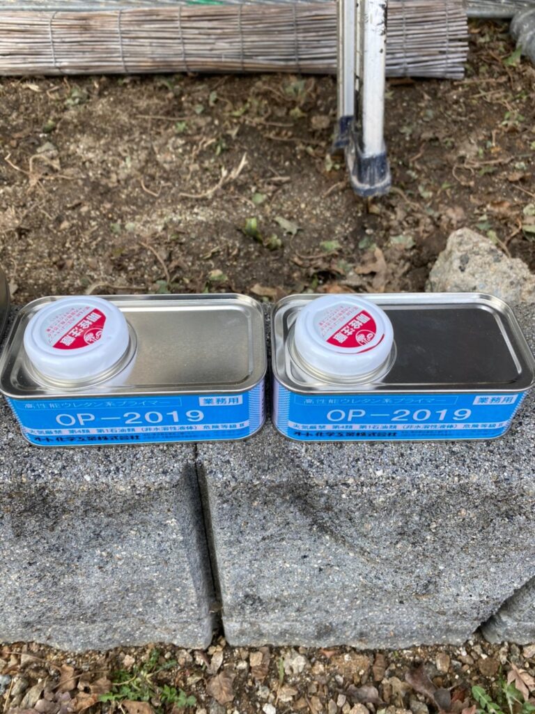 佐賀県鳥栖市 T様邸【住宅塗装】作業工程:コーキング充填作業① 写真1