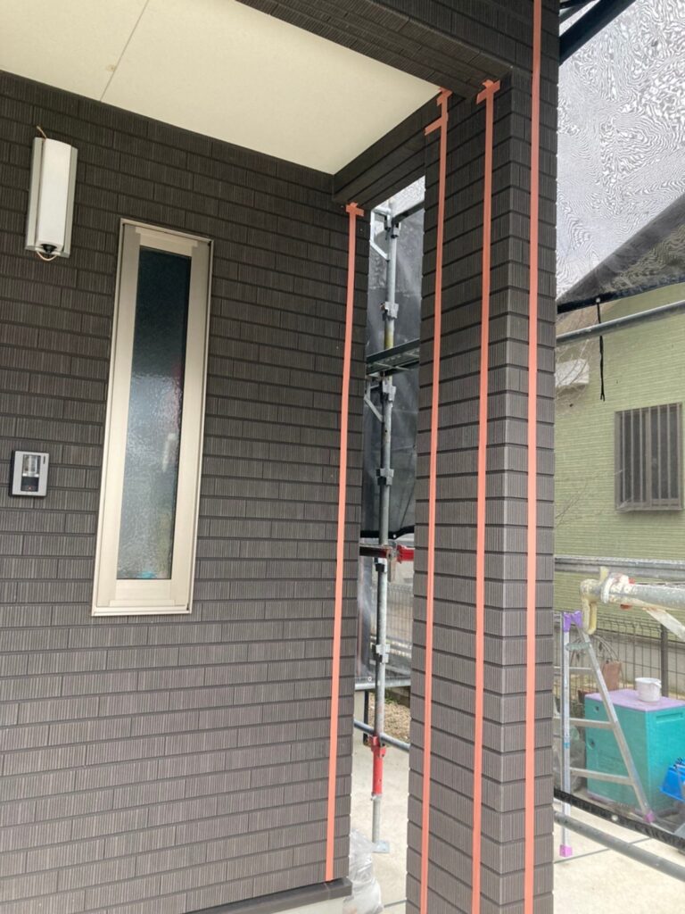 佐賀県鳥栖市 T様邸【住宅塗装】作業工程:コーキング充填作業① 写真15