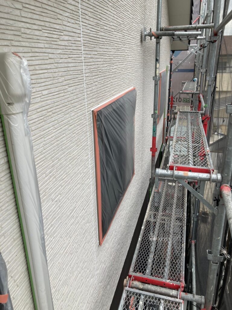 佐賀県鳥栖市 T様邸【住宅塗装】作業工程:各所養生 写真3