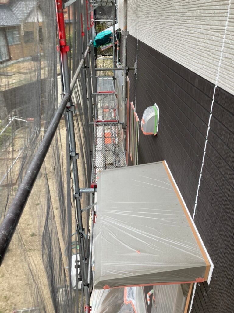 佐賀県鳥栖市 T様邸【住宅塗装】作業工程:各所養生 写真8