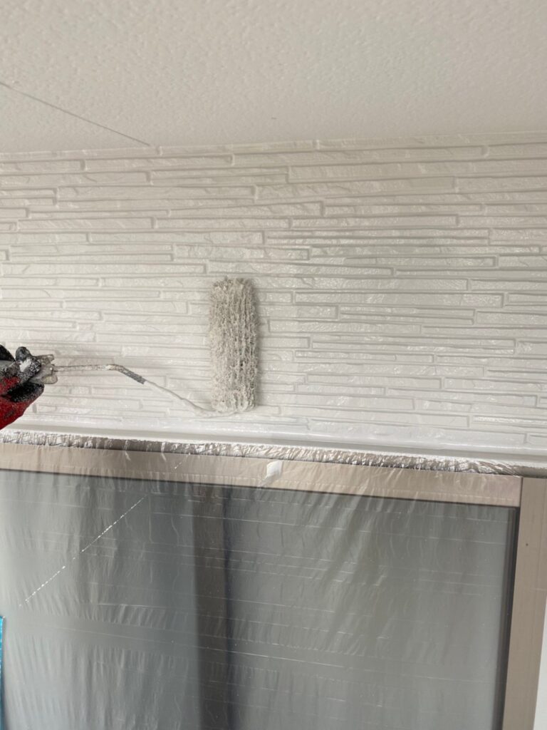 佐賀県鳥栖市 T様邸【住宅塗装】作業工程:外壁塗装・上塗り 写真4