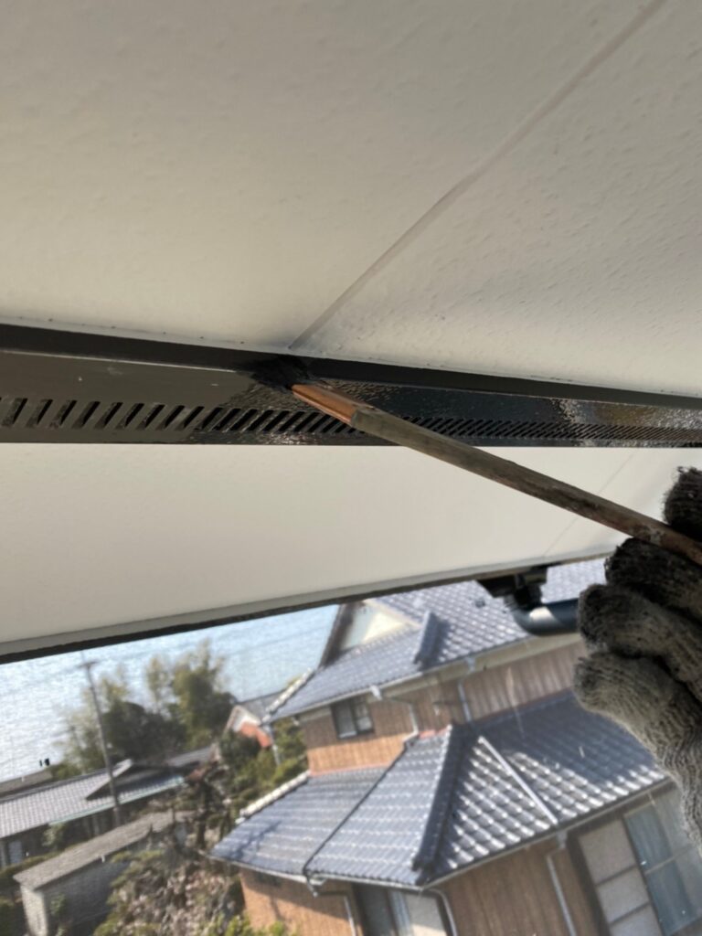 佐賀県鳥栖市 T様邸【住宅塗装】作業工程:付帯塗装1日目 写真11