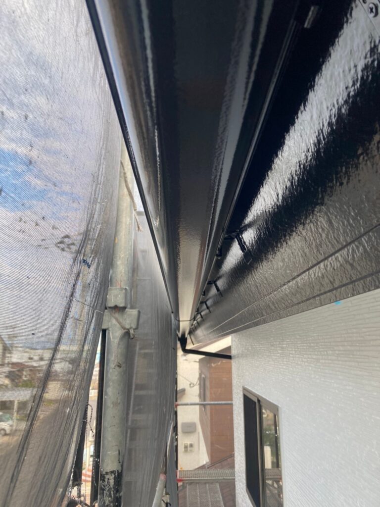 佐賀県鳥栖市 T様邸【住宅塗装】作業工程:付帯塗装2日目 写真5