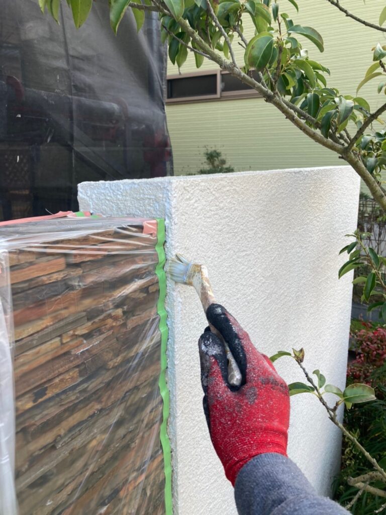 佐賀県鳥栖市 T様邸【住宅塗装】作業工程:基礎巾木塗装など 写真6