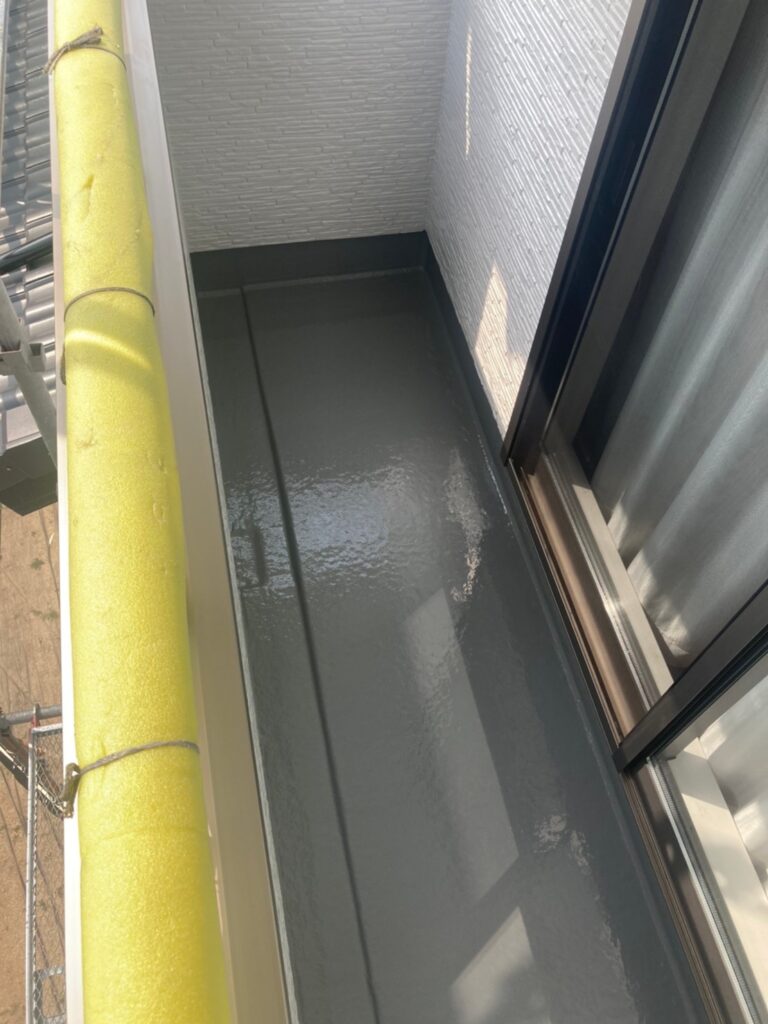 佐賀県鳥栖市 T様邸【住宅塗装】作業工程:基礎巾木塗装など 写真9