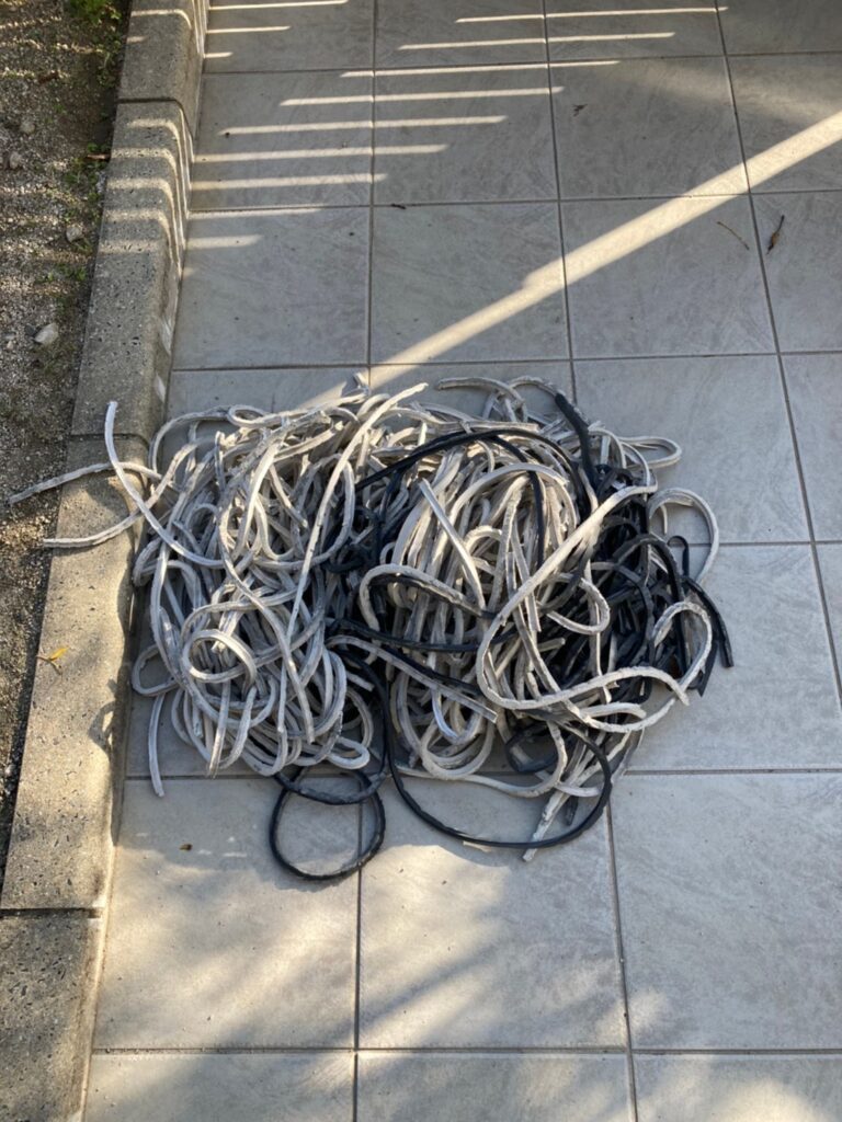 福岡県福岡市 H様邸【住宅塗装】作業工程:旧コーキング撤去 写真8