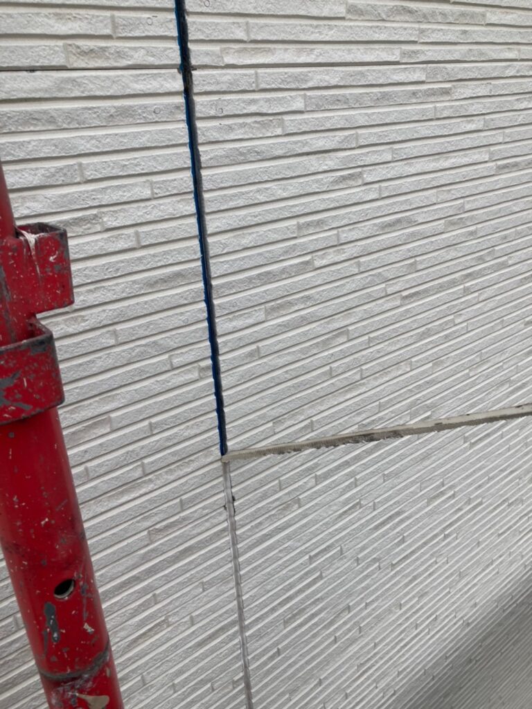 福岡県福岡市 H様邸【住宅塗装】作業工程:旧コーキング撤去 写真2