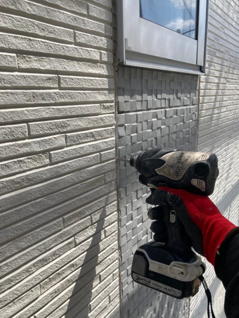 福岡県福岡市 H様邸【住宅塗装】作業工程:旧コーキング撤去 写真3