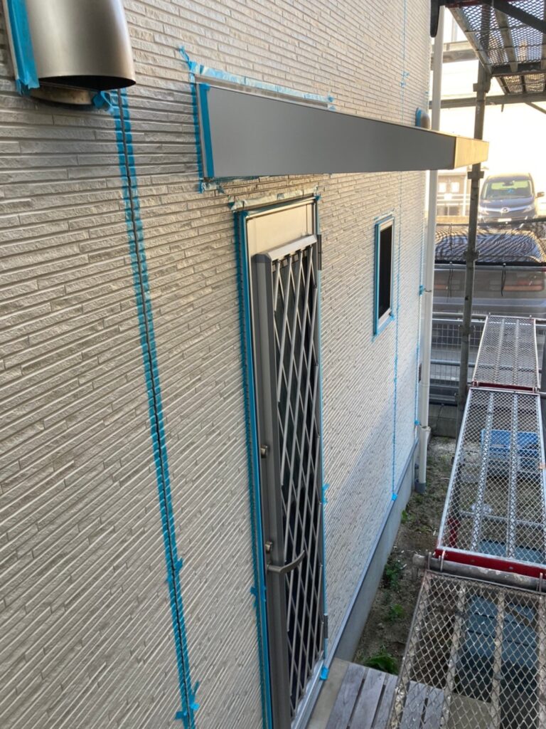 福岡県福岡市 H様邸【住宅塗装】作業工程:コーキング養生 写真7