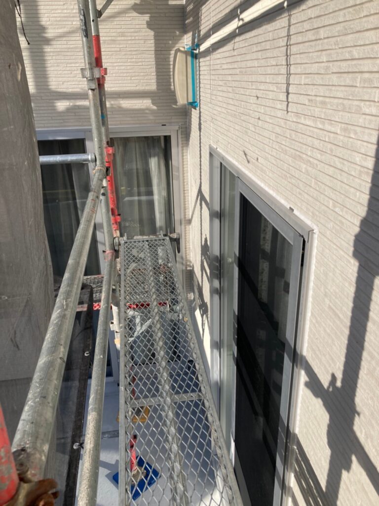 福岡県福岡市 H様邸【住宅塗装】作業工程:コーキング充填作業① 写真13