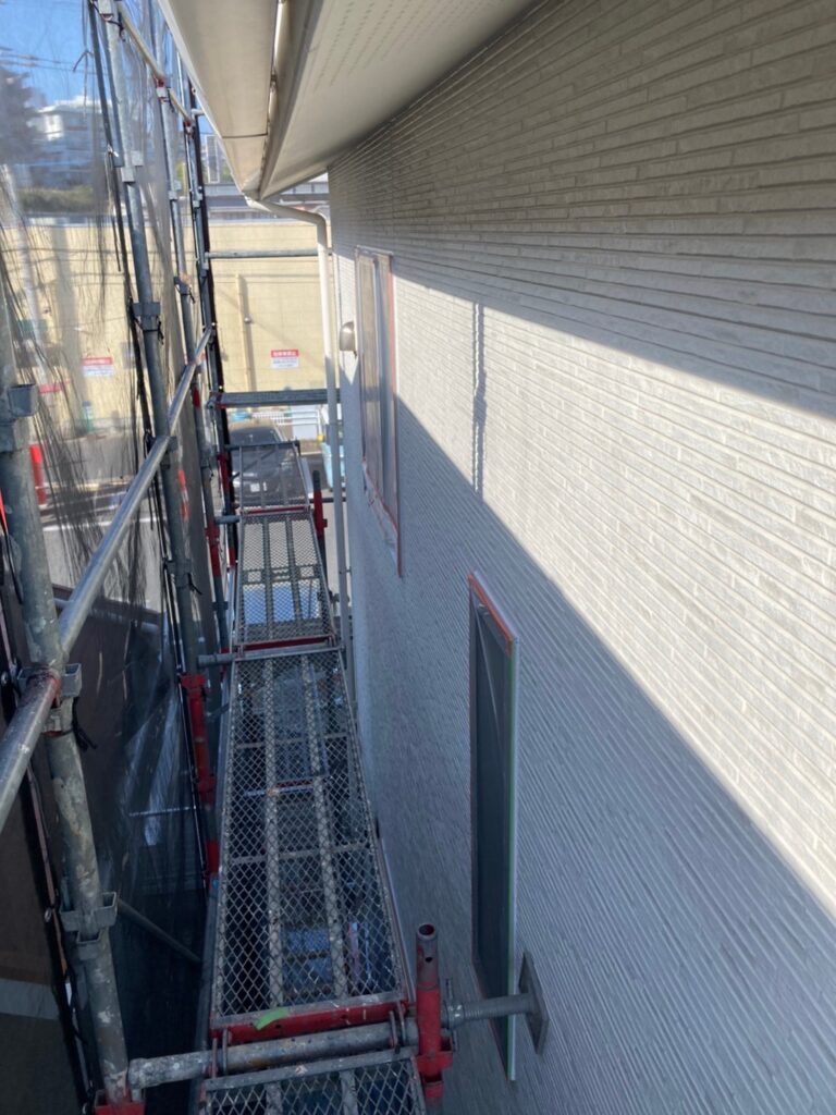 福岡県福岡市 H様邸【住宅塗装】作業工程:各所養生 写真3