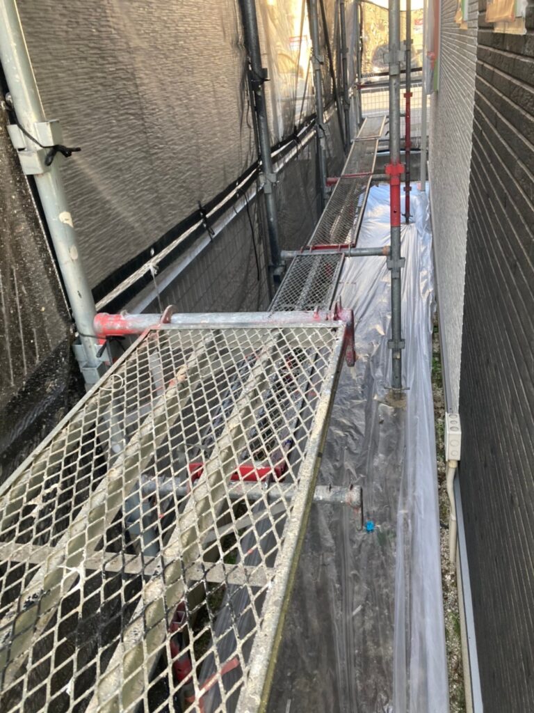 福岡県福岡市 H様邸【住宅塗装】作業工程:各所養生 写真5