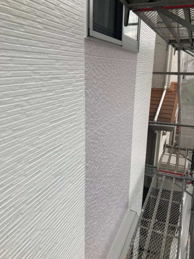 福岡県福岡市 H様邸【住宅塗装】作業工程:外壁上塗り・屋根下塗り 写真9