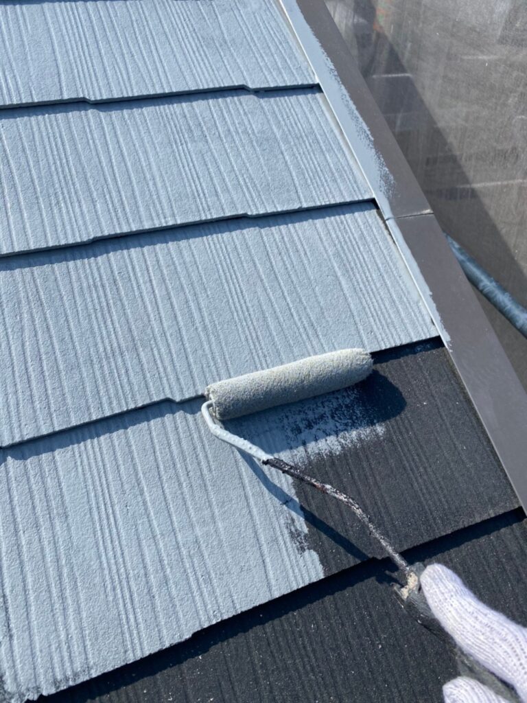 福岡県福岡市 H様邸【住宅塗装】作業工程:外壁上塗り・屋根下塗り 写真12