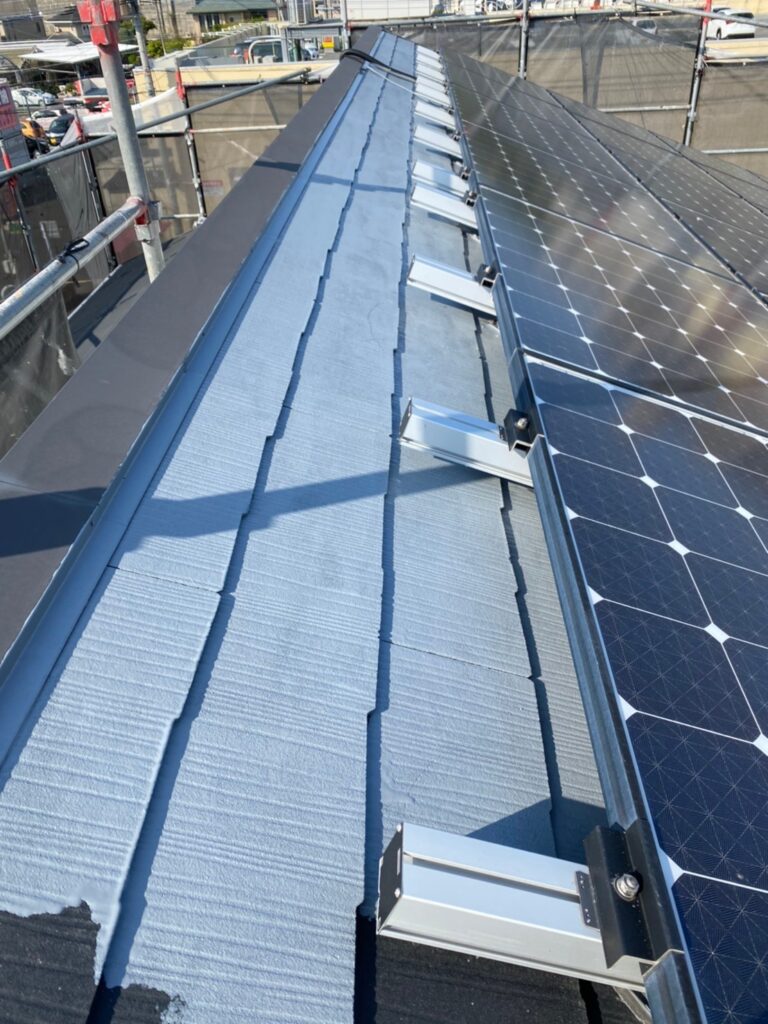 福岡県福岡市 H様邸【住宅塗装】作業工程:外壁上塗り・屋根下塗り 写真15