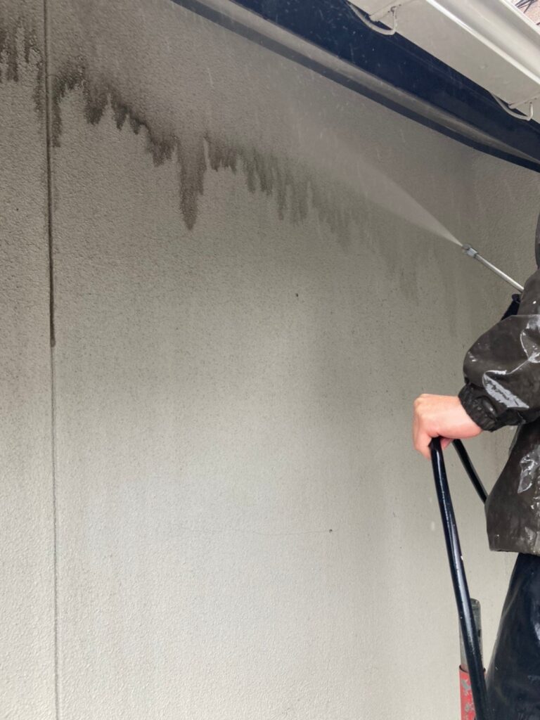 福岡県福岡市 K様邸【住宅塗装】作業工程:高圧洗浄 写真3