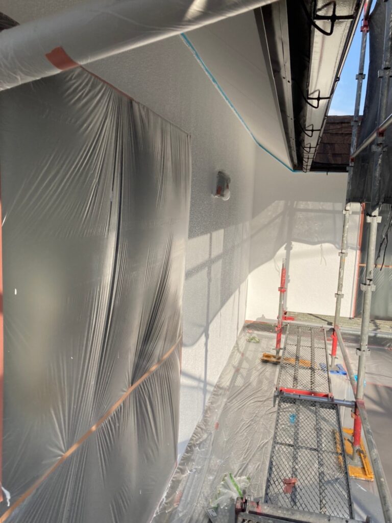 福岡県福岡市 K様邸【住宅塗装】作業工程:外壁の中塗りと上塗り 写真10