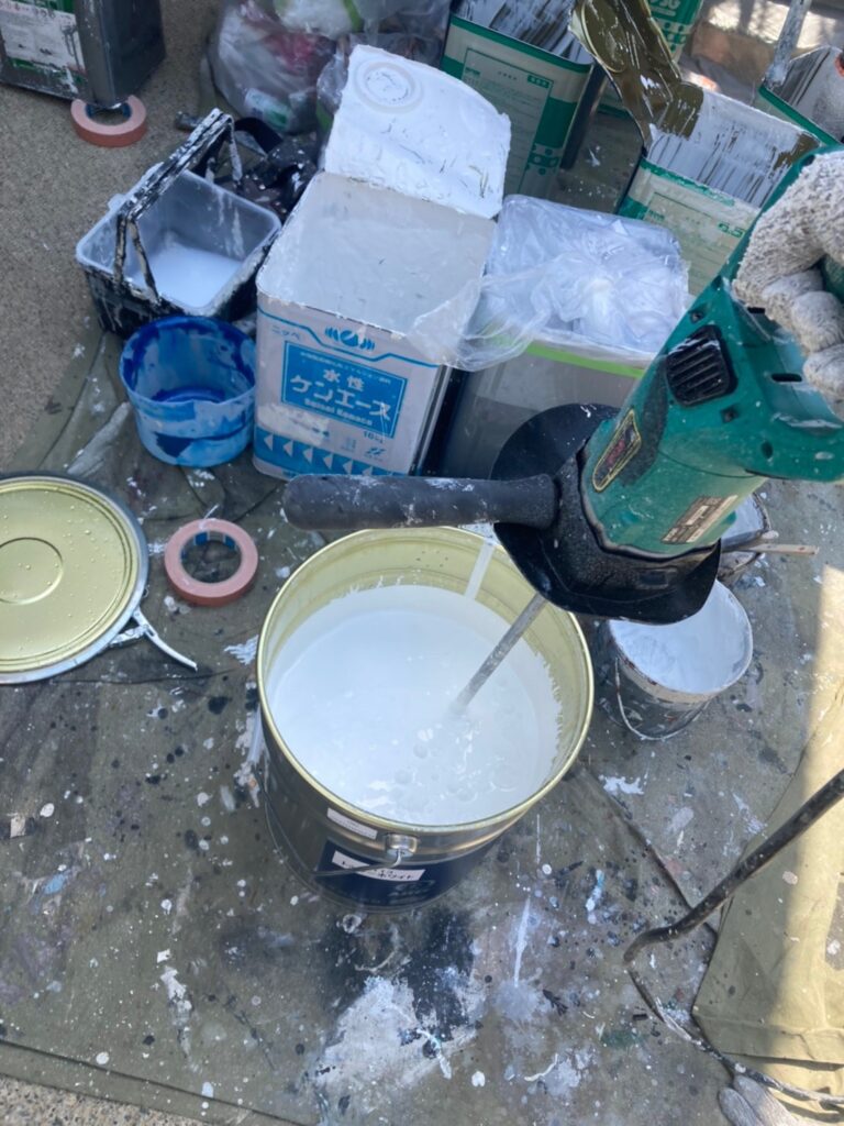 福岡県福岡市 K様邸【住宅塗装】作業工程:外壁の中塗りと上塗り 写真2