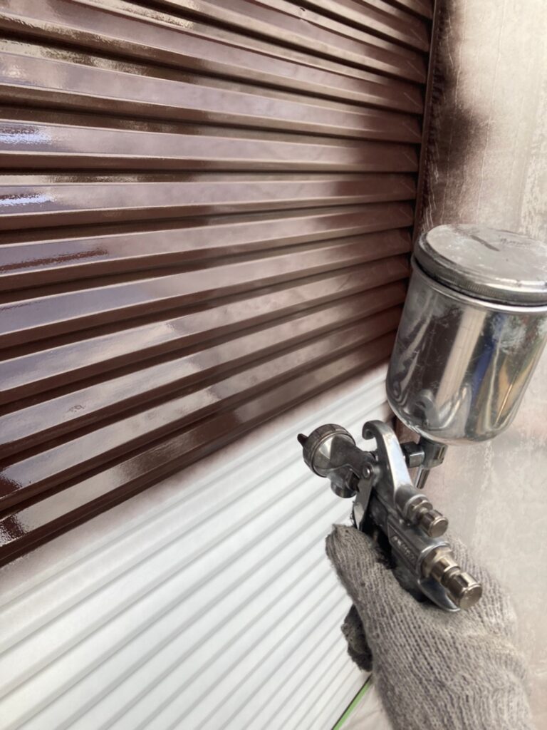 福岡県福岡市 K様邸【住宅塗装】作業工程:付帯塗装②と基礎巾木塗装 写真4