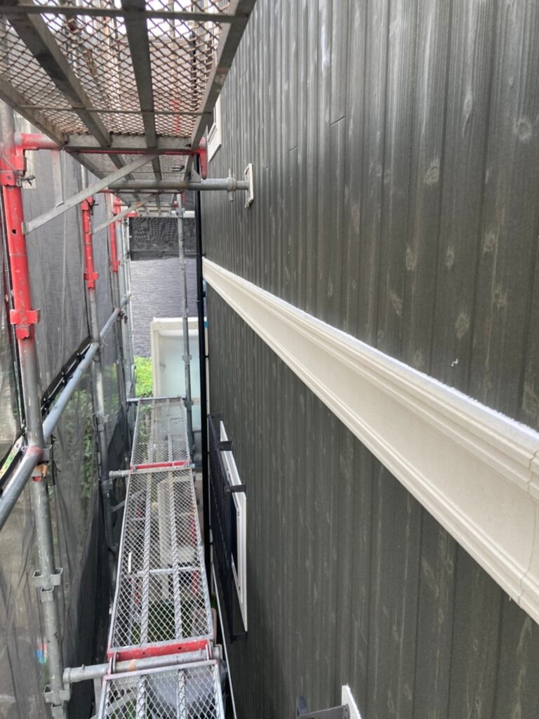 福岡県那珂川市 M様邸【住宅塗装】作業工程:コーキング充填 写真12