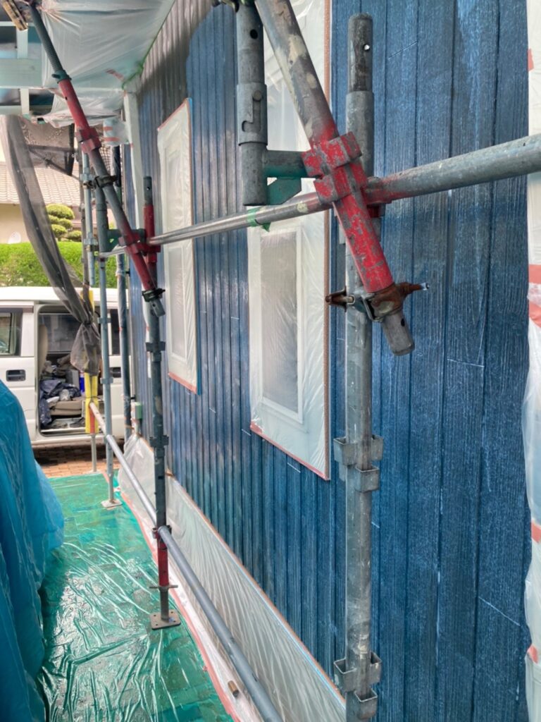 福岡県那珂川市 M様邸【住宅塗装】作業工程:外壁塗装の下塗りと軒天塗装 写真6