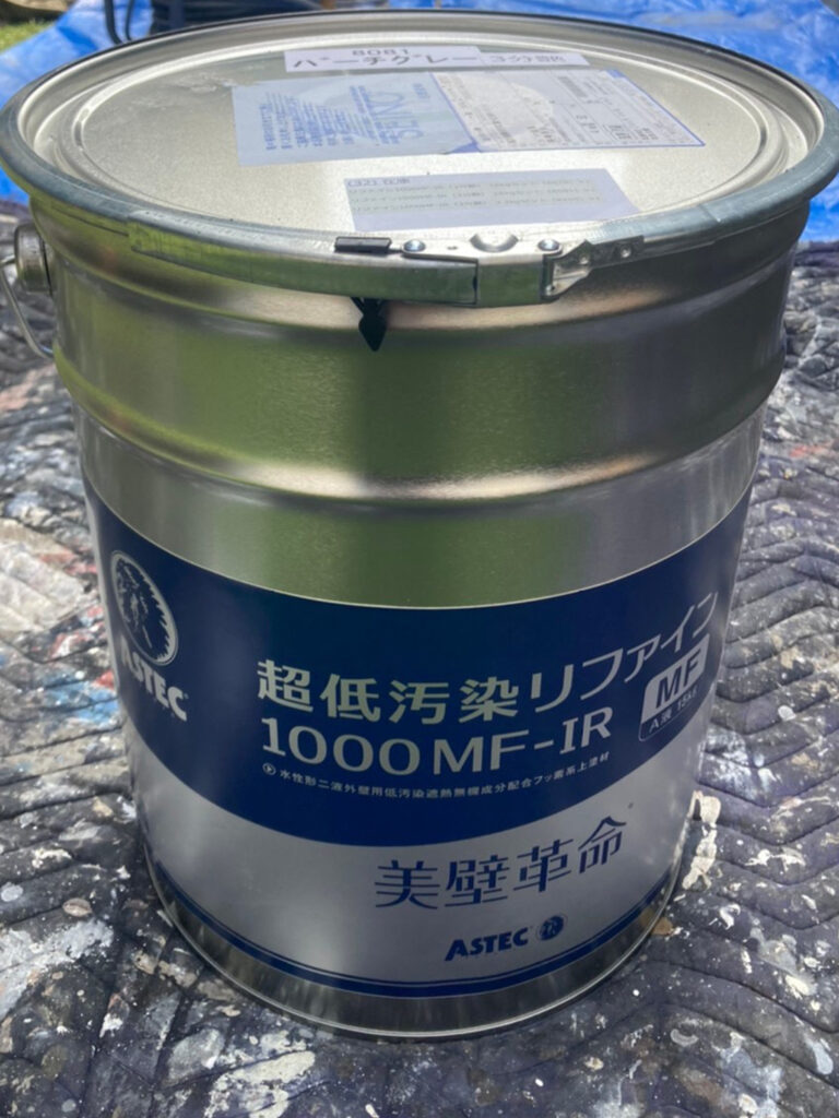 福岡県那珂川市 M様邸【住宅塗装】作業工程:外壁塗装の上塗り 写真1