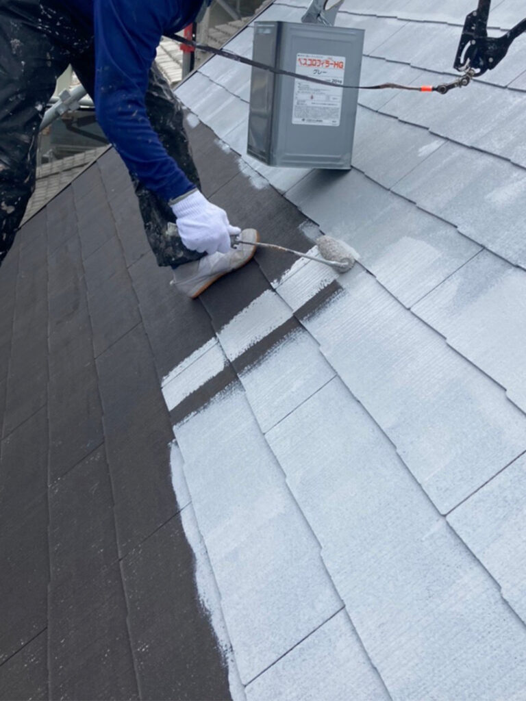 福岡県那珂川市 M様邸【住宅塗装】作業工程:屋根塗装の下塗り 写真2