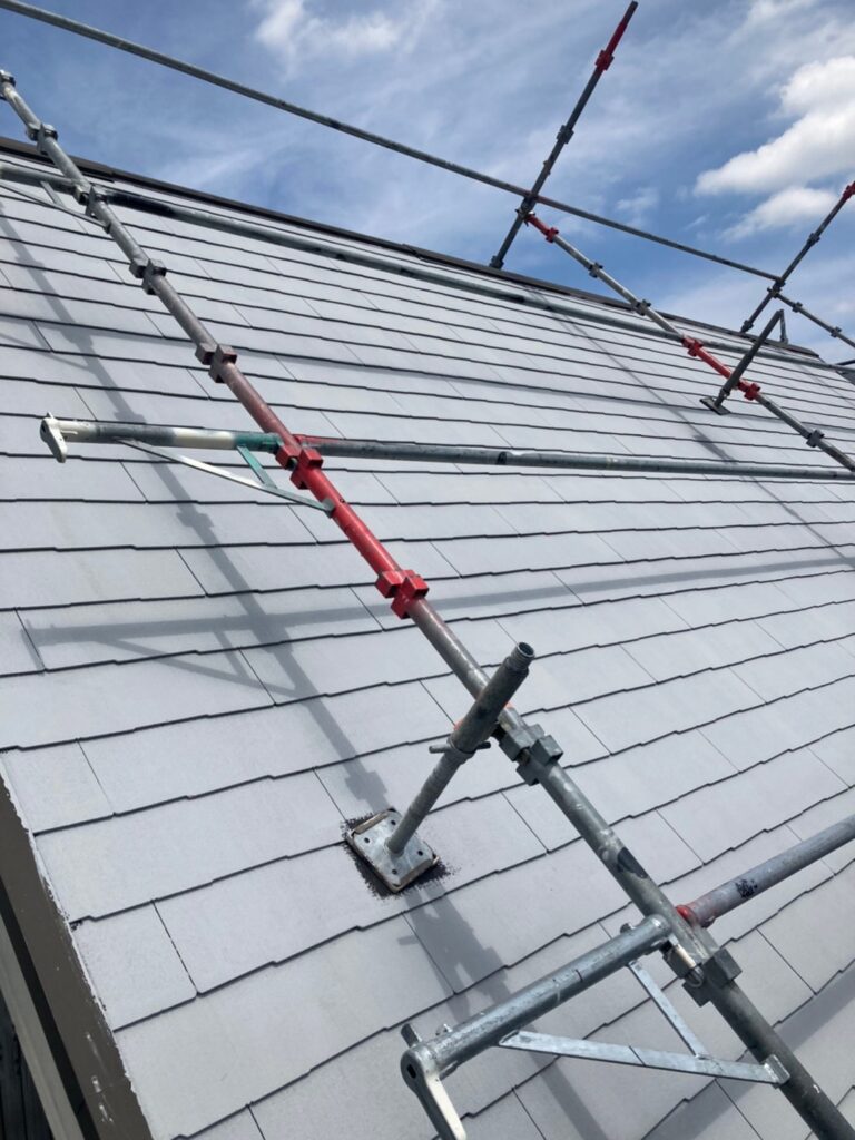 福岡県那珂川市 M様邸【住宅塗装】作業工程:屋根塗装の下塗り 写真6