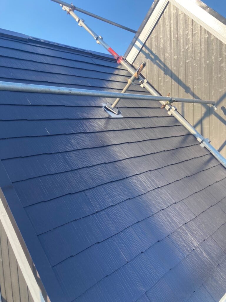 福岡県那珂川市 M様邸【住宅塗装】作業工程:屋根塗装の上塗り 写真6