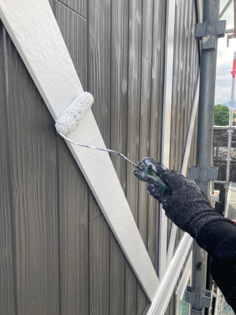 福岡県那珂川市 M様邸【住宅塗装】作業工程:付帯塗装2回目 写真2