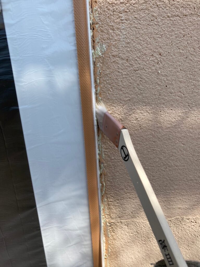 福岡県飯塚市 O様邸【住宅塗装】作業工程:外壁クラック補修 写真11