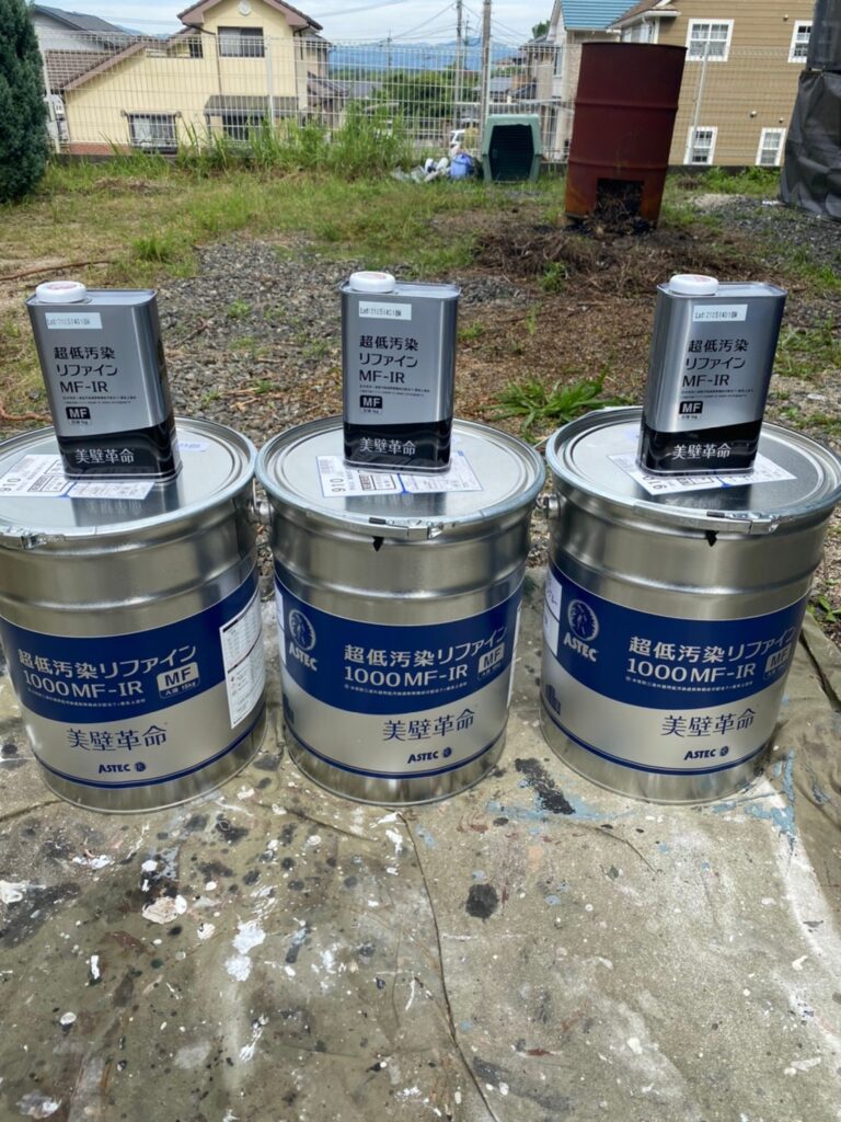 福岡県飯塚市 O様邸【住宅塗装】作業工程:外壁塗装の上塗り 写真1