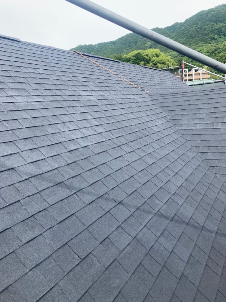 福岡県飯塚市 O様邸【住宅塗装】作業工程:屋根塗装の下塗り 写真6