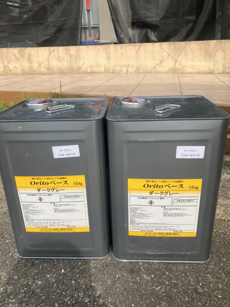 福岡県飯塚市 O様邸【住宅塗装】作業工程:屋根塗装の下塗り 写真1