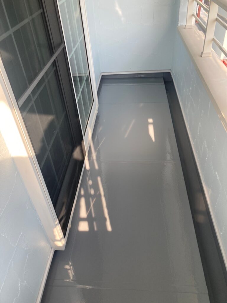 福岡県飯塚市 O様邸【住宅塗装】作業工程:ベランダ防水塗装 写真6