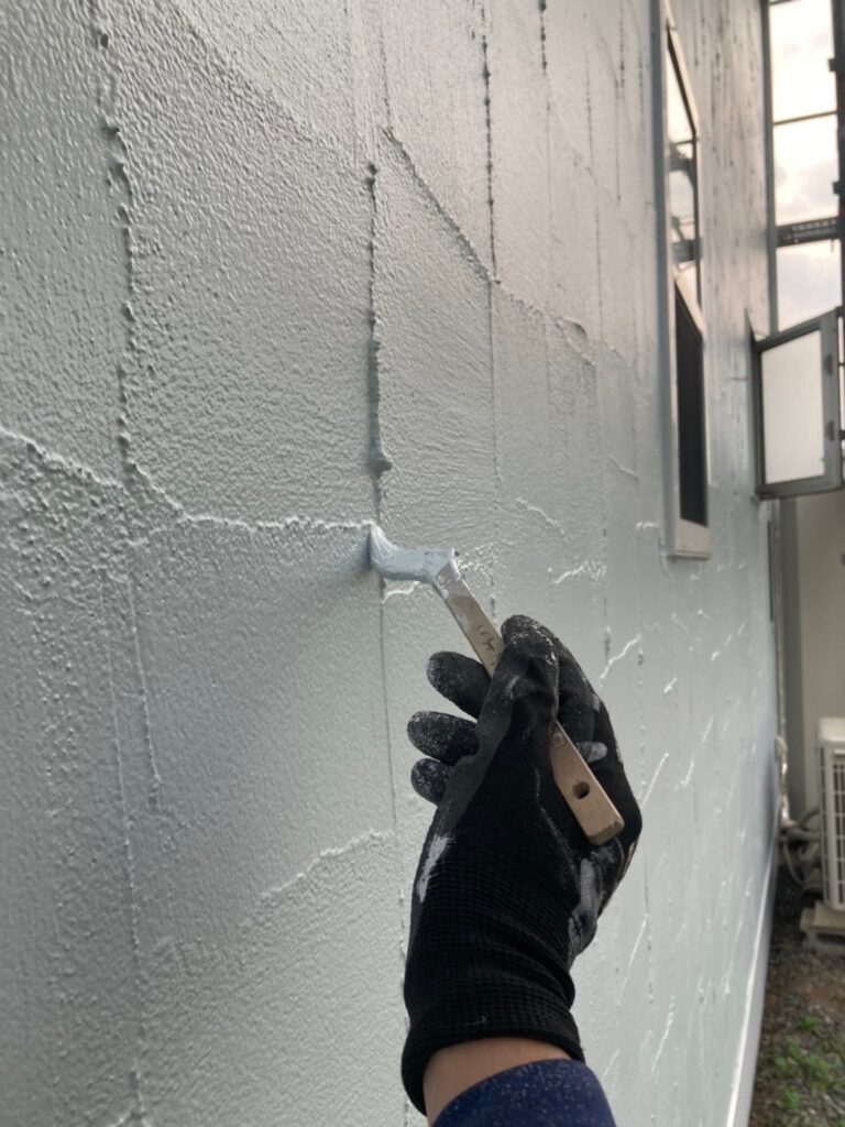 福岡県飯塚市 O様邸【住宅塗装】作業工程:基礎巾木塗装・タッチアップ・清掃 写真7