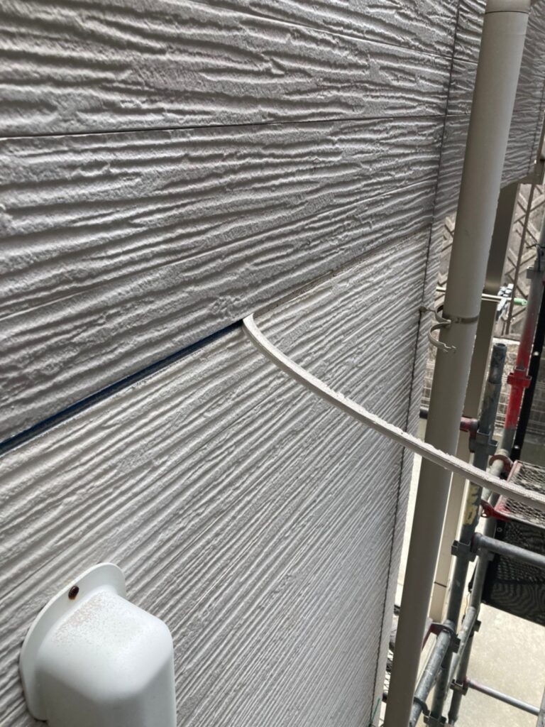 福岡県太宰府市 J様邸【住宅塗装】作業工程:コーキング工事 写真5