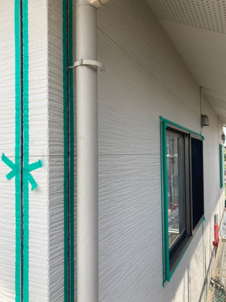 福岡県太宰府市 J様邸【住宅塗装】作業工程:コーキング工事 写真11