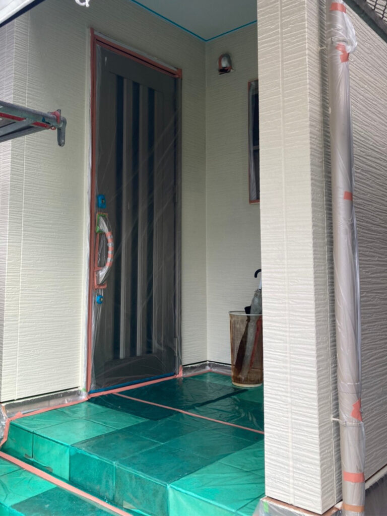 福岡県太宰府市 J様邸【住宅塗装】作業工程:外壁塗装 中塗り 写真19