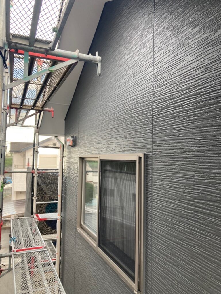 福岡県太宰府市 J様邸【住宅塗装】作業工程:外壁塗装 上塗り 写真24