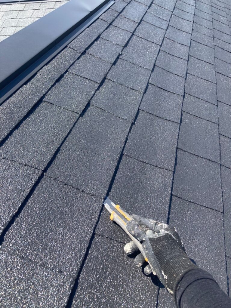 福岡県太宰府市 J様邸【住宅塗装】作業工程:屋根塗装 縁切り 写真13