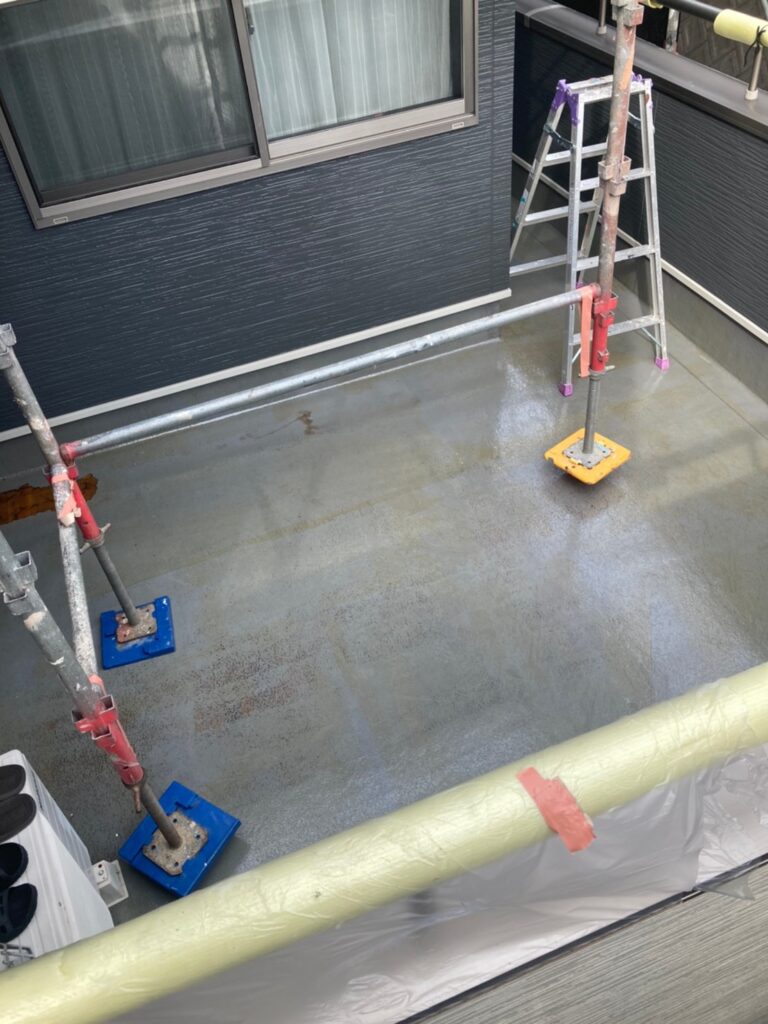 福岡県太宰府市 J様邸【住宅塗装】作業工程:ベランダ防水塗装 写真4